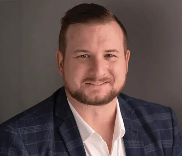 Travis Hodgson Headshot